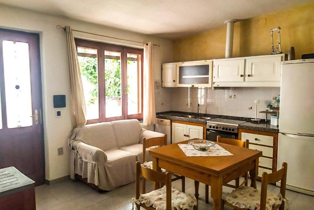 Casa Maddalenina Con Giardino, Vicino Al Mare! Apartment La Maddalena  Bagian luar foto